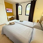 Апартаменты Paraiso Del Mar *